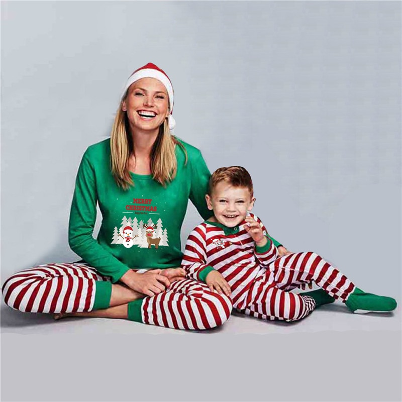 Noël famille correspondant vêtements mère fille père fils Pyjamas noël famille Look vêtements de nuit famille Couple Pijamas noël