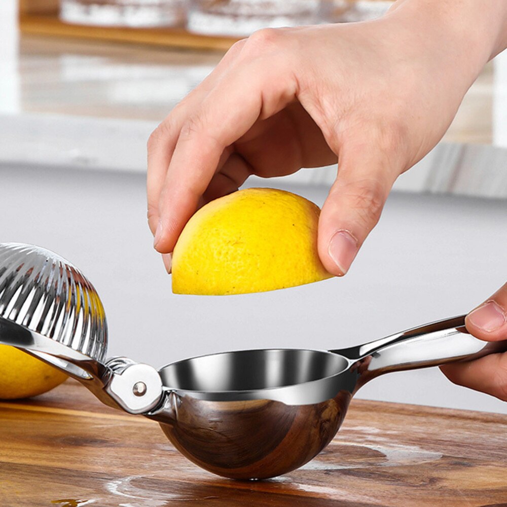 1 Pc Zinc Alloy Citrus Juicer Manual Labor-saving Watermelon Juicer (Silver)