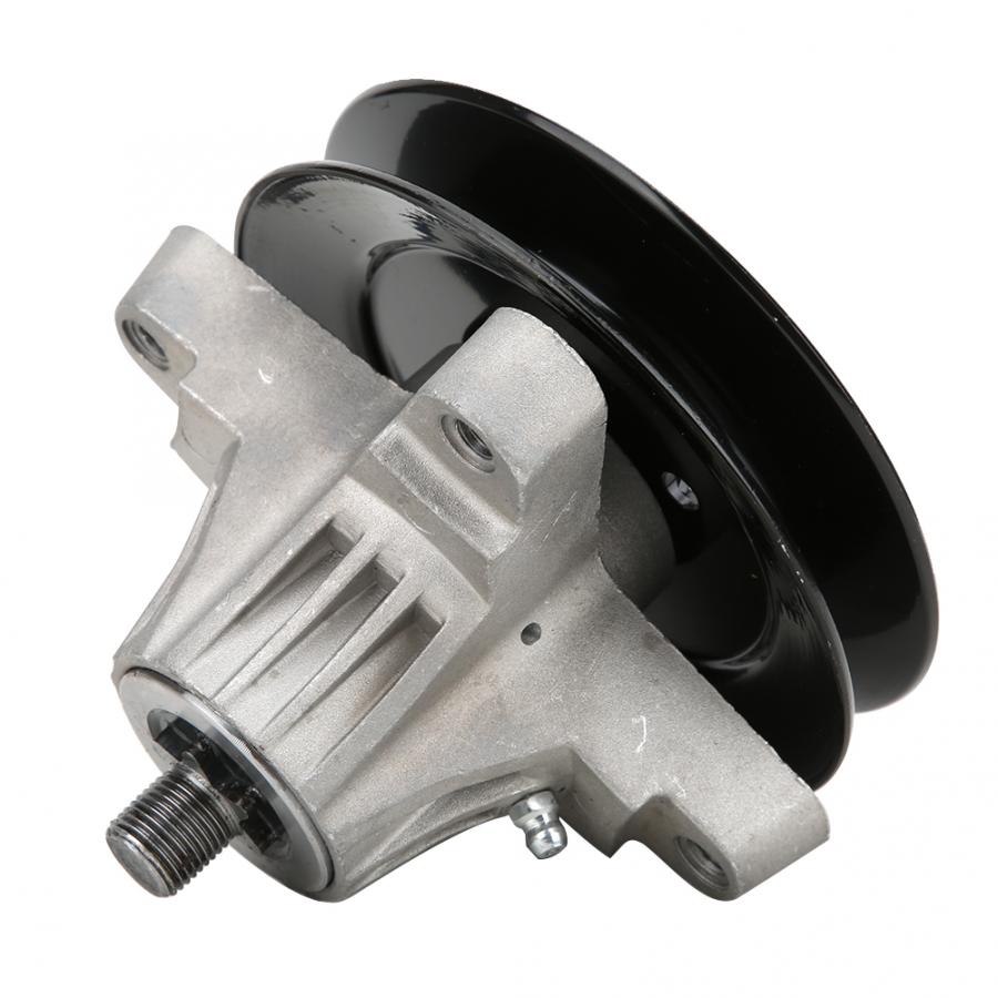 Spindle Assembly Replacement 618-05016 Fits for Cub Cadet Iron Mandrel Spindle Assembly Universal Joints Automobiles