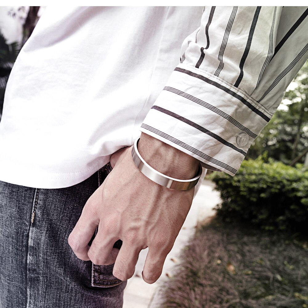Pulsera de acero y titanio para hombre y mujer, brazalete de acero inoxidable, joyería de al por mayor