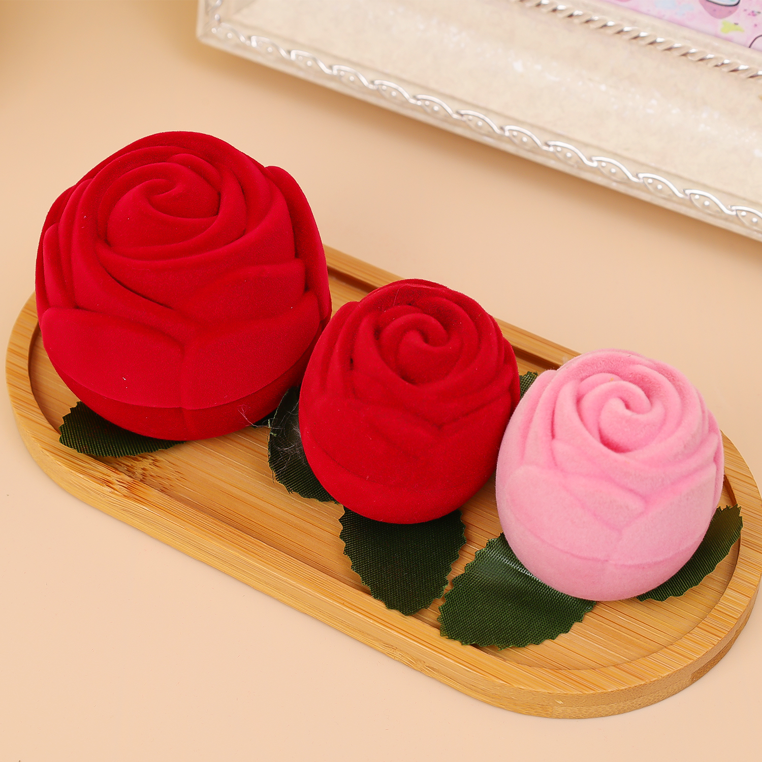 Romantic Wedding Rose Ring Box Red Pink Velvet Jewellery Storage Engagement Ring Case Valentine's Day Jewelry Rings Women