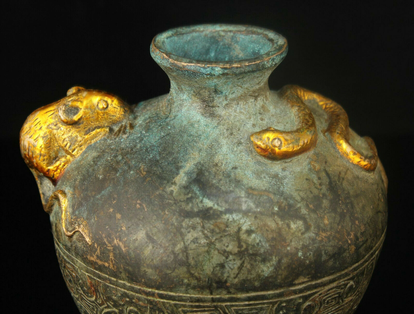 Kina håndværk prægning retro bronze forgyldt slange rotte vase boligdekoration