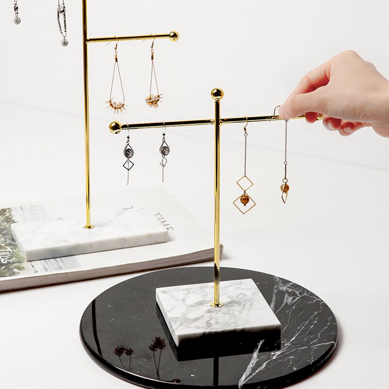 Metalen opbergrek met marmeren voet, modieuze moderne sieraden, ring, ketting, oorbellen, displaystandaard, tafeldecoratie  wy706