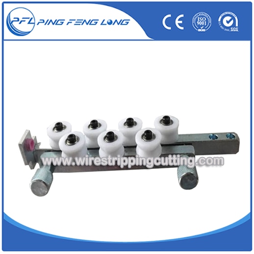 Wire straightener for cable wire stripping and cutting machine