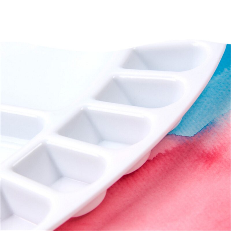 Oval Plastic Palette Art Paint Plastic Drawing Tray Color Palette For Oil Watercolour White Painting Pallet With Thumb Hole