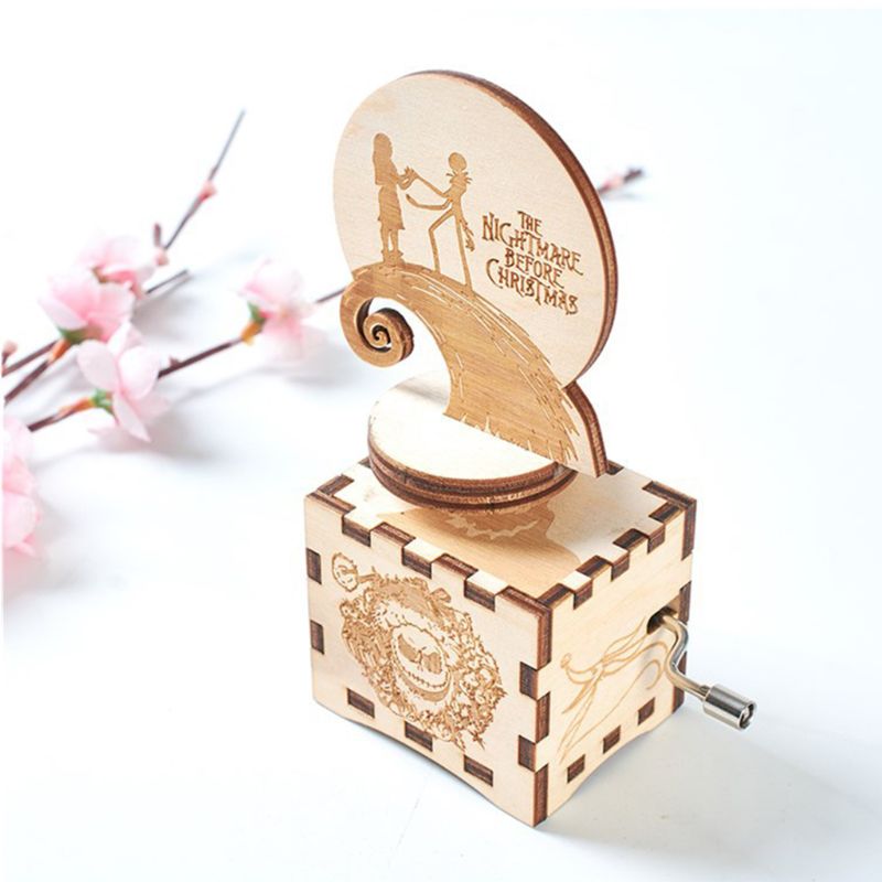 Halloween Antique Carved Wooden Hand Crank Music Box Halloween Birthday Party Casket Halloween Decoration at home