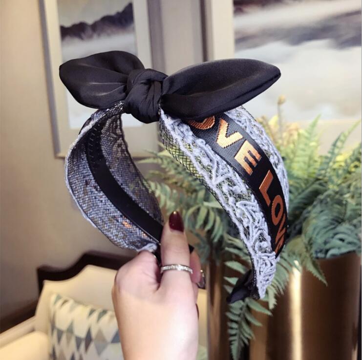 Mode Vrouwen Haarband Brede Zijde Heaband Retro Elegante Strik Haarband Volwassen "LIEFDE" Brief Kant Doek Haar accessoires: grey hairband