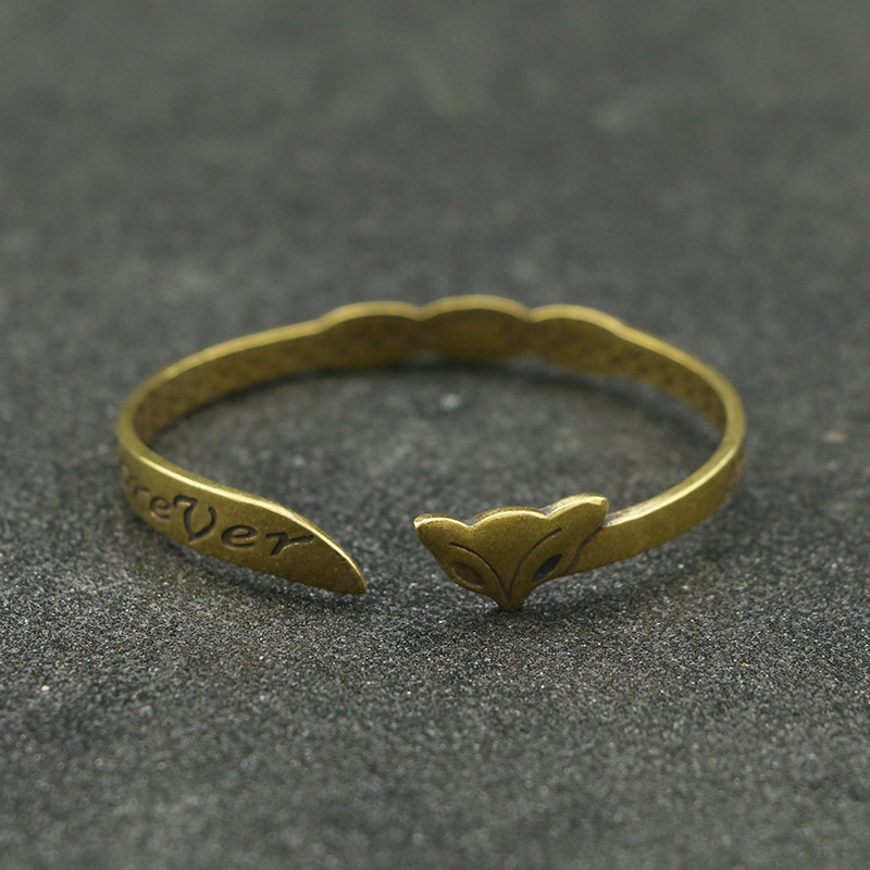 Vintage kobber blanke geometriske åbning armbånd smykker til kvinder messing enkle justerbare armbånd antikke armbånd: Ræv armbånd