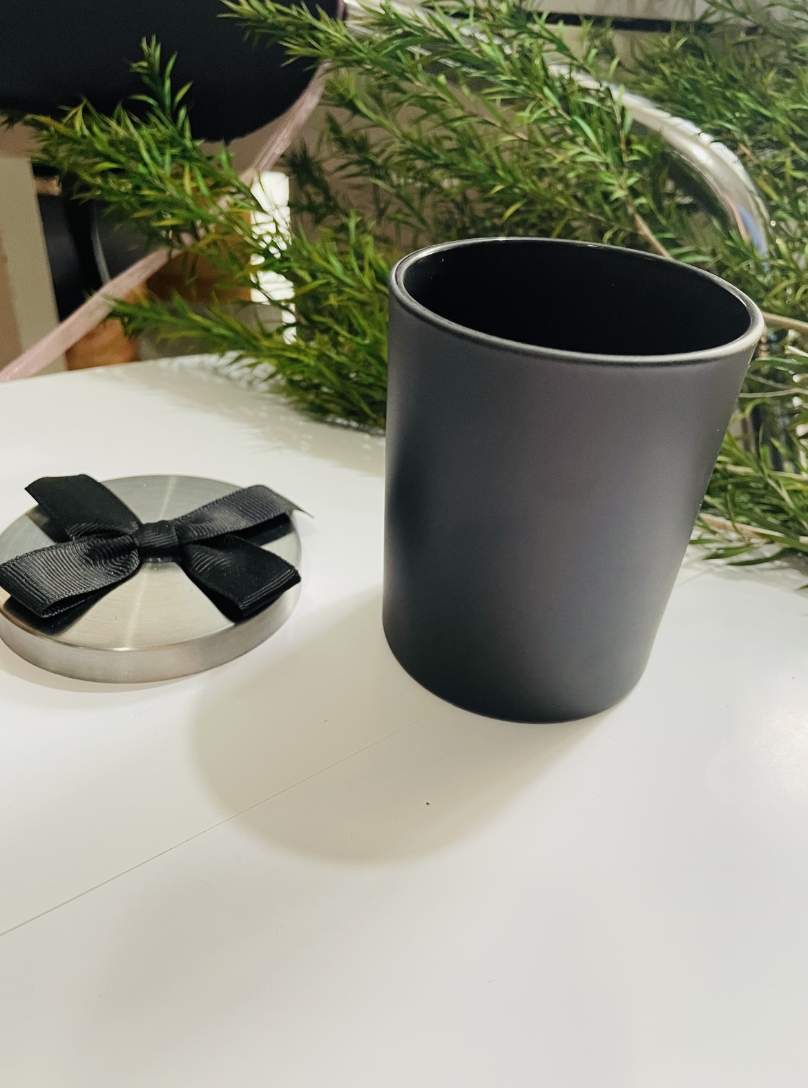Taza vacía para hacer velas, material de fabricación de jarra de vela con cubierta de hierro, bowknot, de mano, velas de cera de soja: 7.2x8cm black
