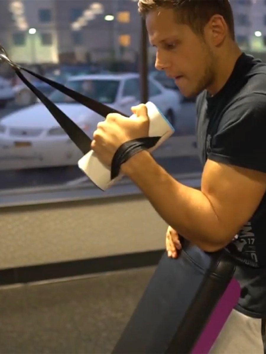 Home Gym Fitness Anti-Slip Wrist Blaster Forearm Hand Finger Exerciser Foam Hand Grip Strength Trainer Power Handle SB002