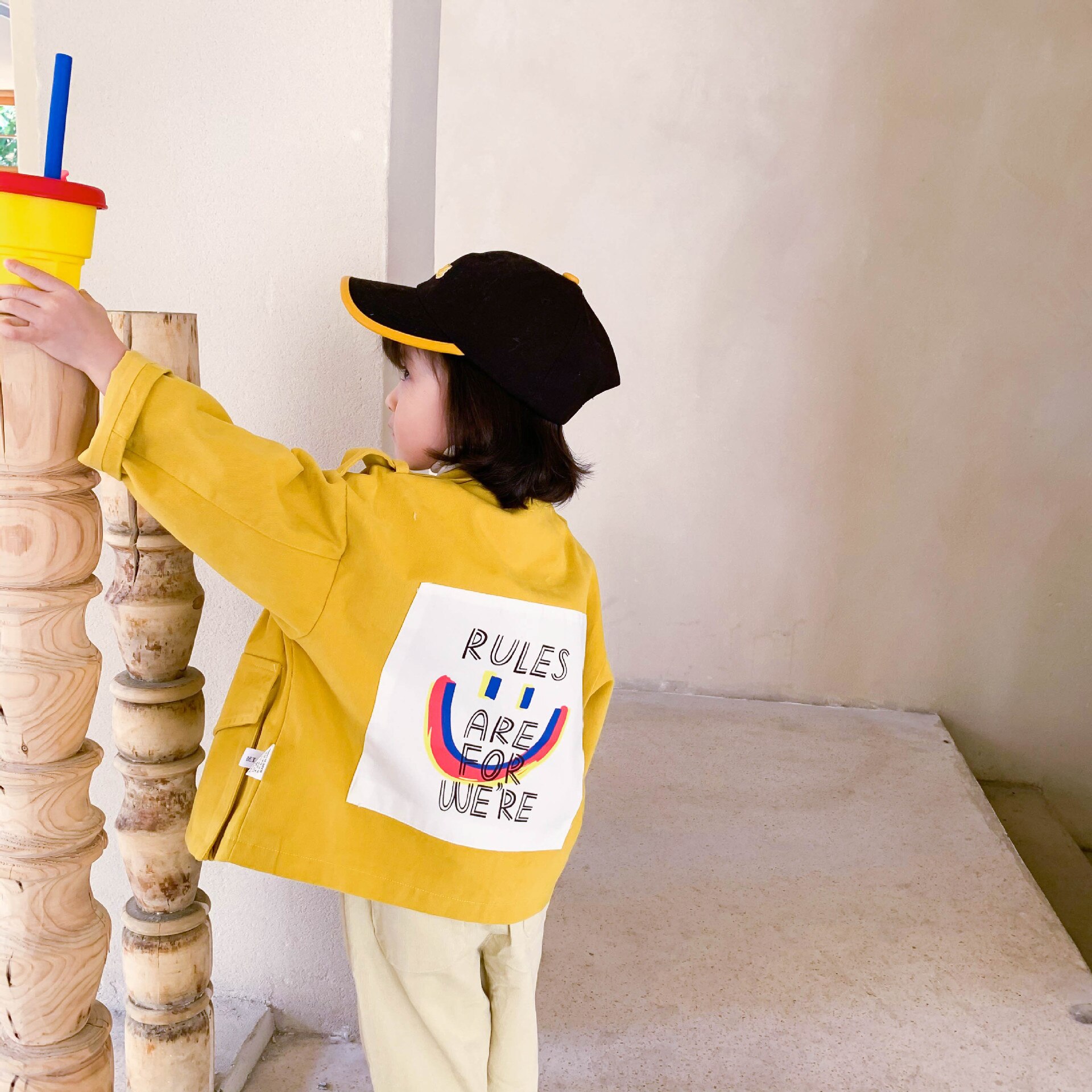 Jesień chłopcy i dziewczęta kreskówka luźne stoisko kołnierz kurtki ponadgabarytowe moda żółty znosić płaszcze 1-6Y: 2T