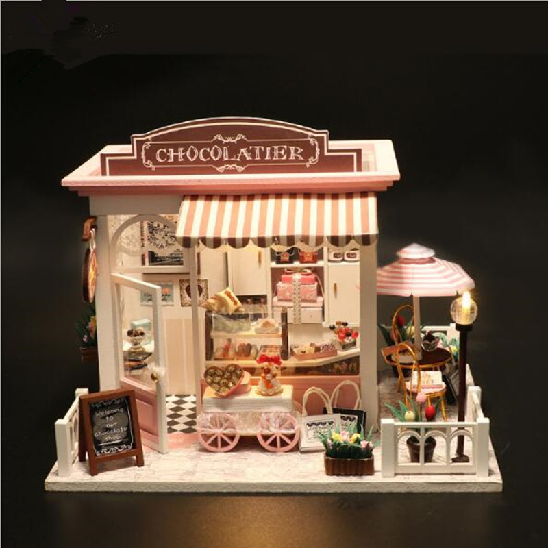 Leuke Architectuur diy houten huis Miniatuur chocolade winkel Houten Gebouw met Meubels Miniatuur landschap