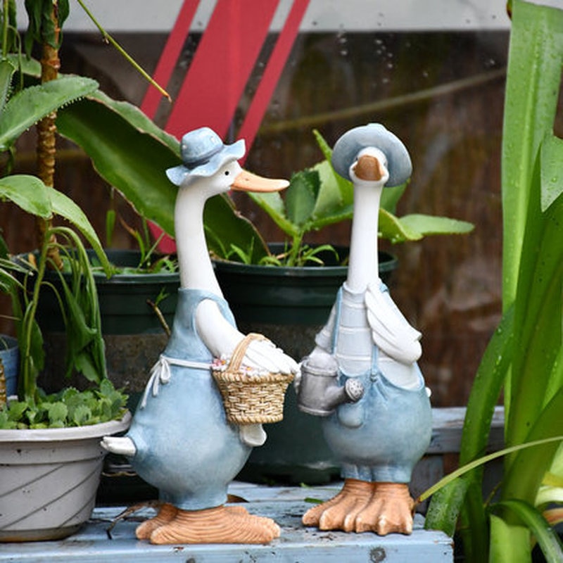 Duck Ornaments Resin Artificial Duck Garden Sculpture Animal Statue Couple Decoration Simulation Pond Decor Landscape Crafts