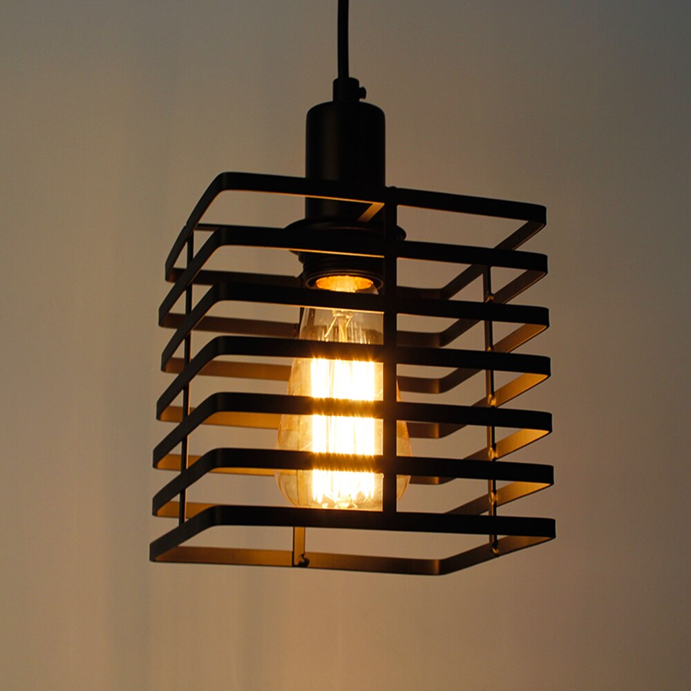 Housoutil E27 Bulb Shade Protective Wire Cage – Iron Art Pendant Lamp Guard For Vintage Light Fixtures (Gold, 18.4cm)
