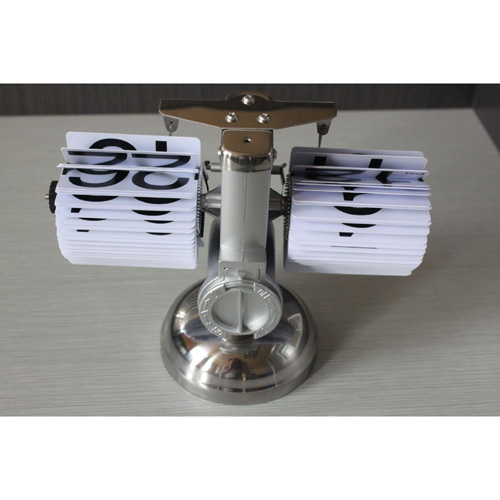 White 12 Hour Retro Auto Flip Down Clock Internal Gear Operated For Home Office