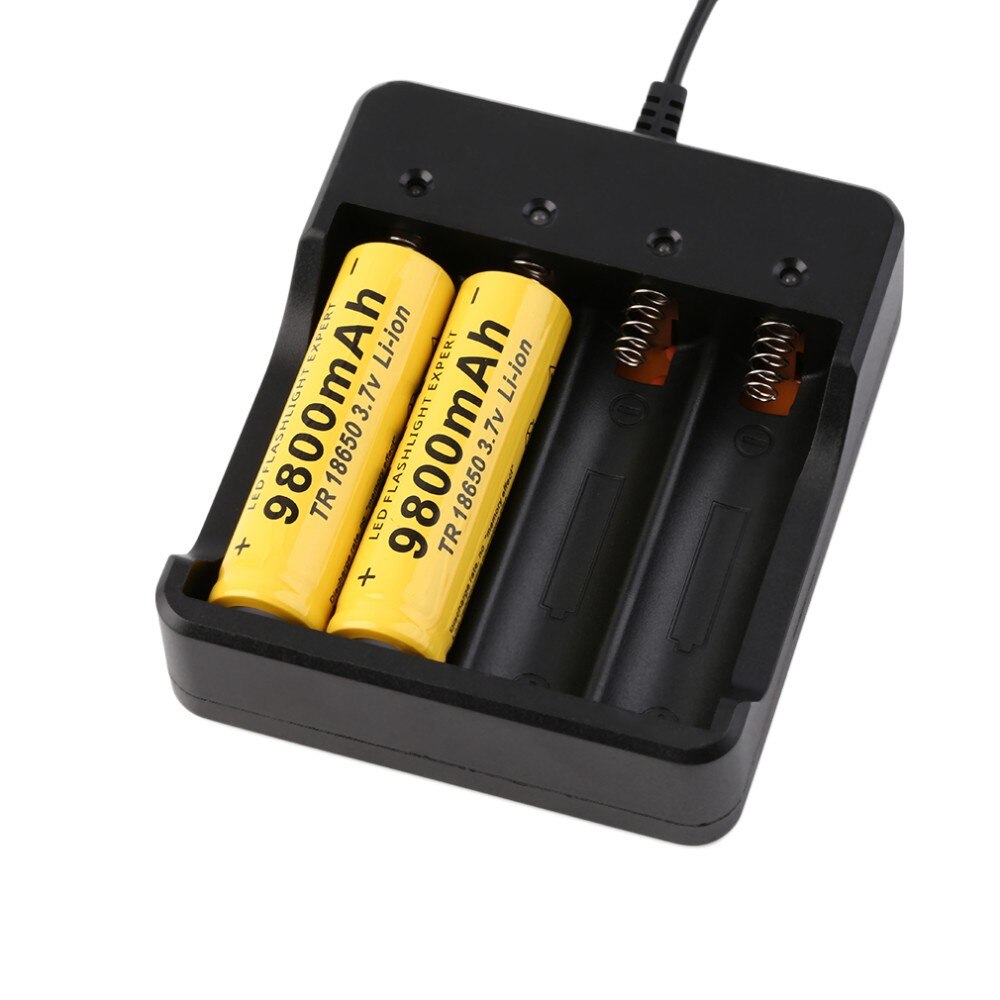 Chargeur de batterie 18650 prise US/EU 4 emplacements intelligents avec protection contre les courts-circuits pour batterie rechargeable lithium-ion 4*18650