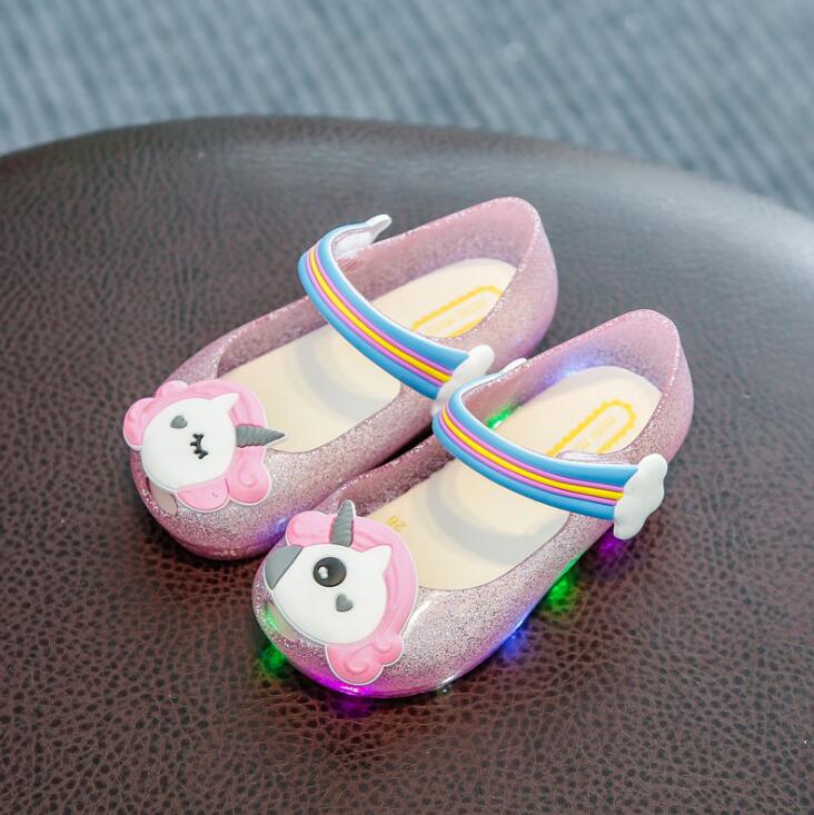 Enhörning sommar led blinkande ljus skor flickor sandaler gelé sko fisk mun tjej halkfri barn sandal småbarn