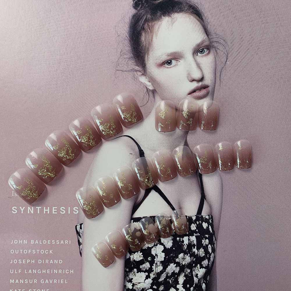 24 Stuks Nep Nagels Met Glitter Melk Thee Goud Folie Geleidelijke Verandering Valse Nail Afneembare Evil Manicure Tn
