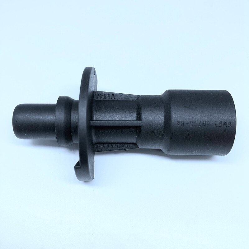 Engine Cooling Oil Cooler Tube Water Pump-Tube C2Z18658 for JAGUAR 10-17 XJ 5.0L V8