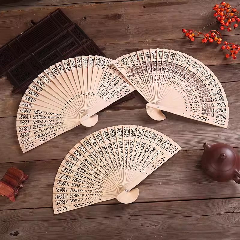 Abanico de mano plegable de madera, abanicos chinos de bambú, abanicos de mano de baile portátiles para mujer, decoración del banquete de boda, abanico decorativo, manualidades,