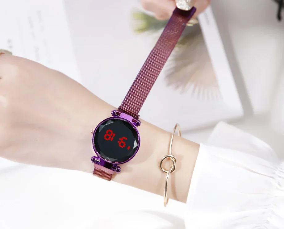 Reloj LED de lujo para mujer, pulsera magnética, collar, pendientes, anillo, reloj de vestir Digital de oro rosa, reloj de pulsera de cuarzo para mujer