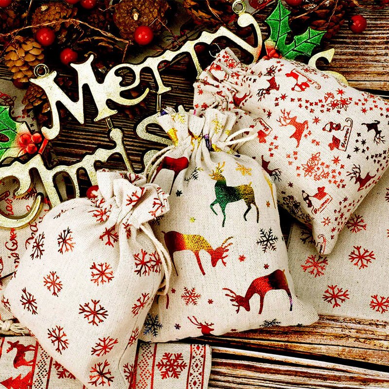 Jul adventskalender nedräkningspåse gör-det-själv-kalenderpåse julgodispåse med klämmor klistermärken rep hem juldekoration