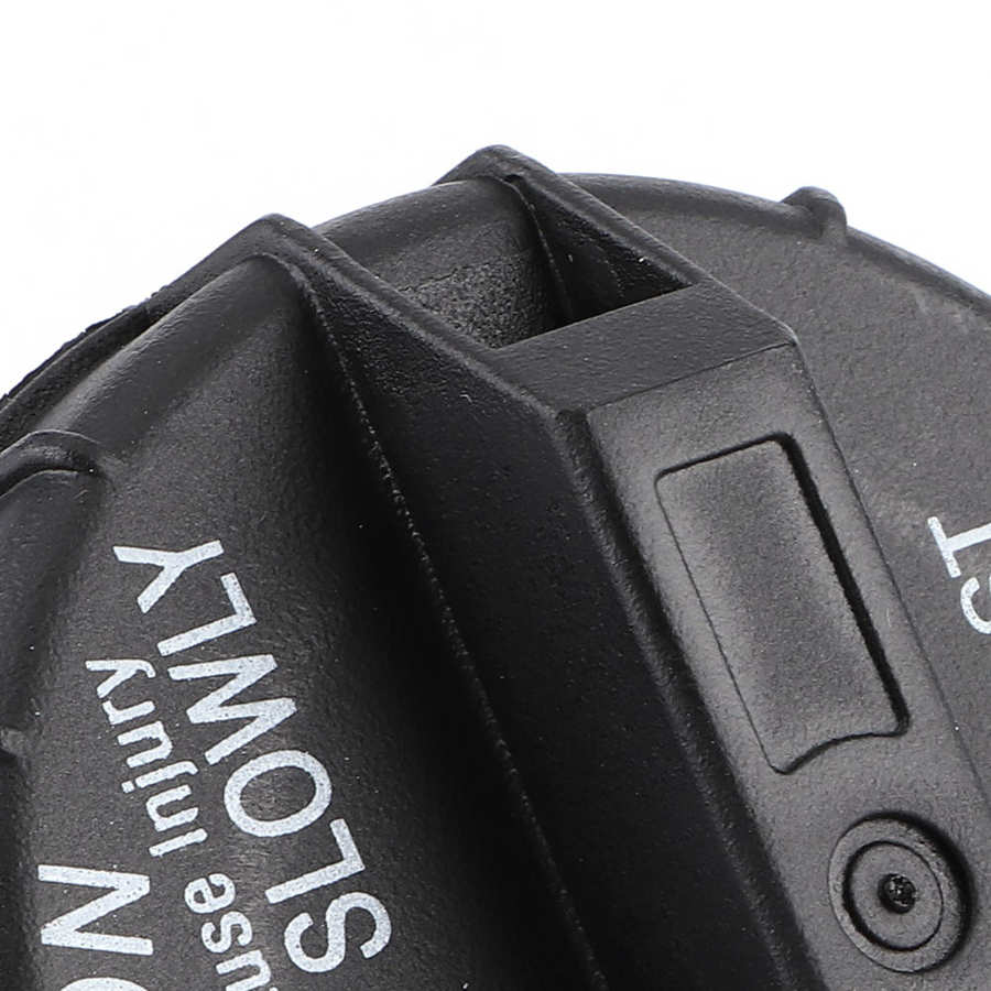 Fuel Tank Cap 10841 Fit for CHEVROLET COLORADO L4-2.9L 2007 ABS 25827335 Car Accessories