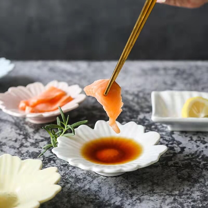 Talerze ceramiczne sosjerka stokrotka kwiat tacy mały talerzyk taca robić szybki foodu rozkoszować się talerzyk deserowy prezent na boże narodzenie Sushi 1 zestaw/4 sztuk
