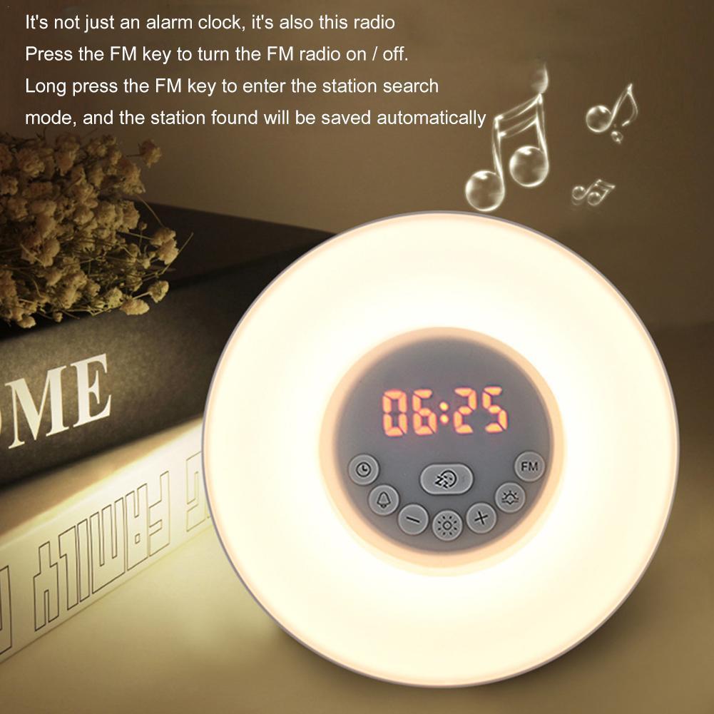 Digital Wecker Wake Up Licht Tisch LED Lampe Elektronische Schreibtisch Uhr Sunrise Sunset Snooze Uhren FM Radio Uhren