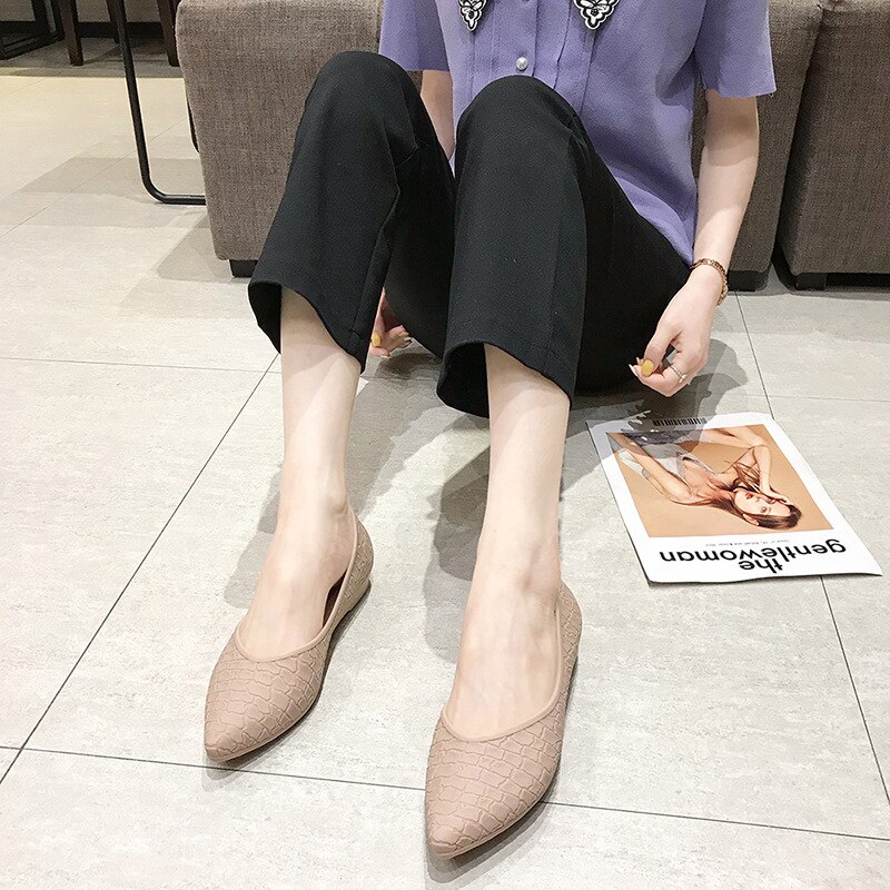Plastic Jelly Shoes Woman's Low Heel Casual Pumps Pointed Toe Spring Slip On Plastic Rain Shoes Waterproof