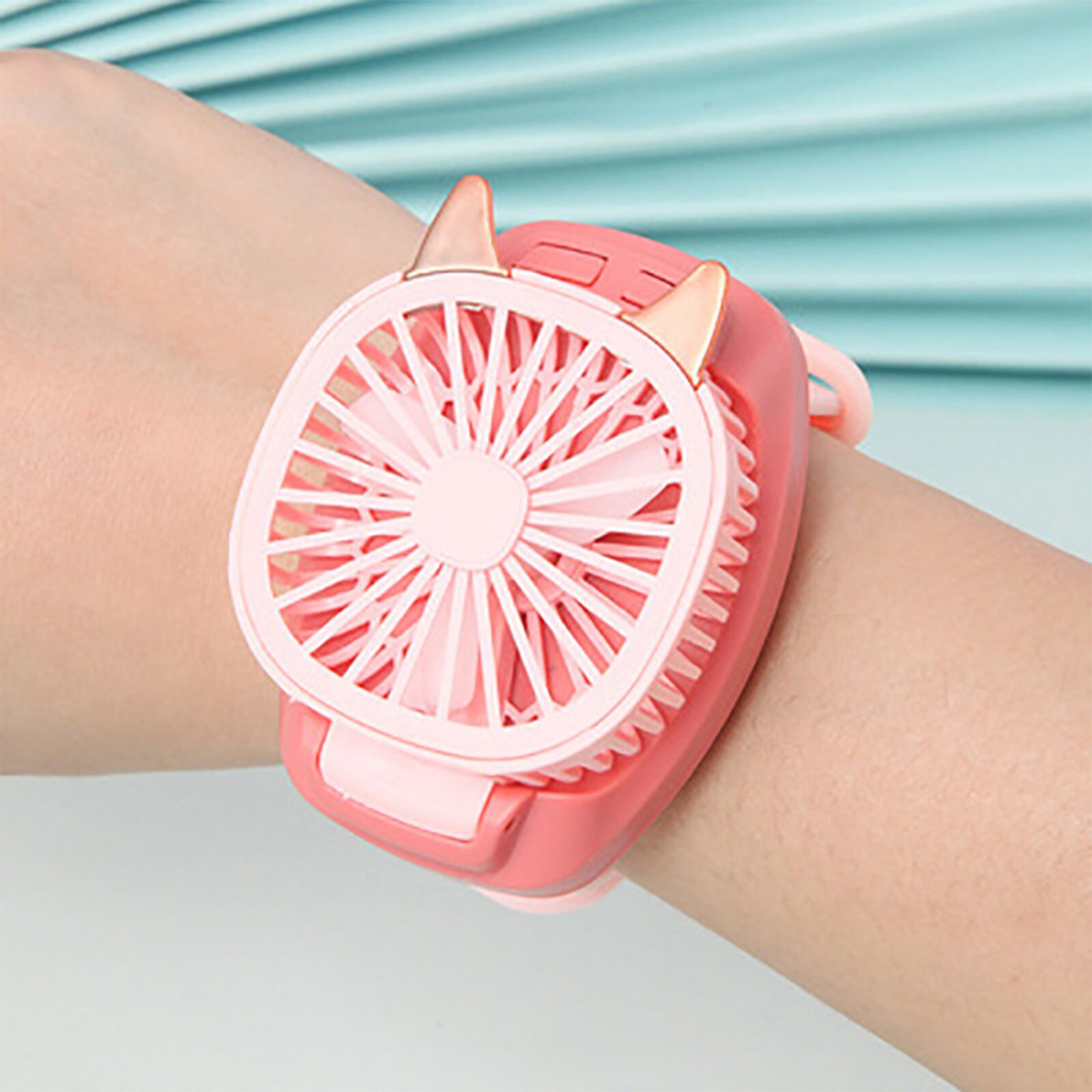 Creatieve Horloge Fan Usb Mini Opladen Lui Mute Draagbare Pols Fan Kinderen Outdoor Sport Leuke Vorm Gloeiende Fans