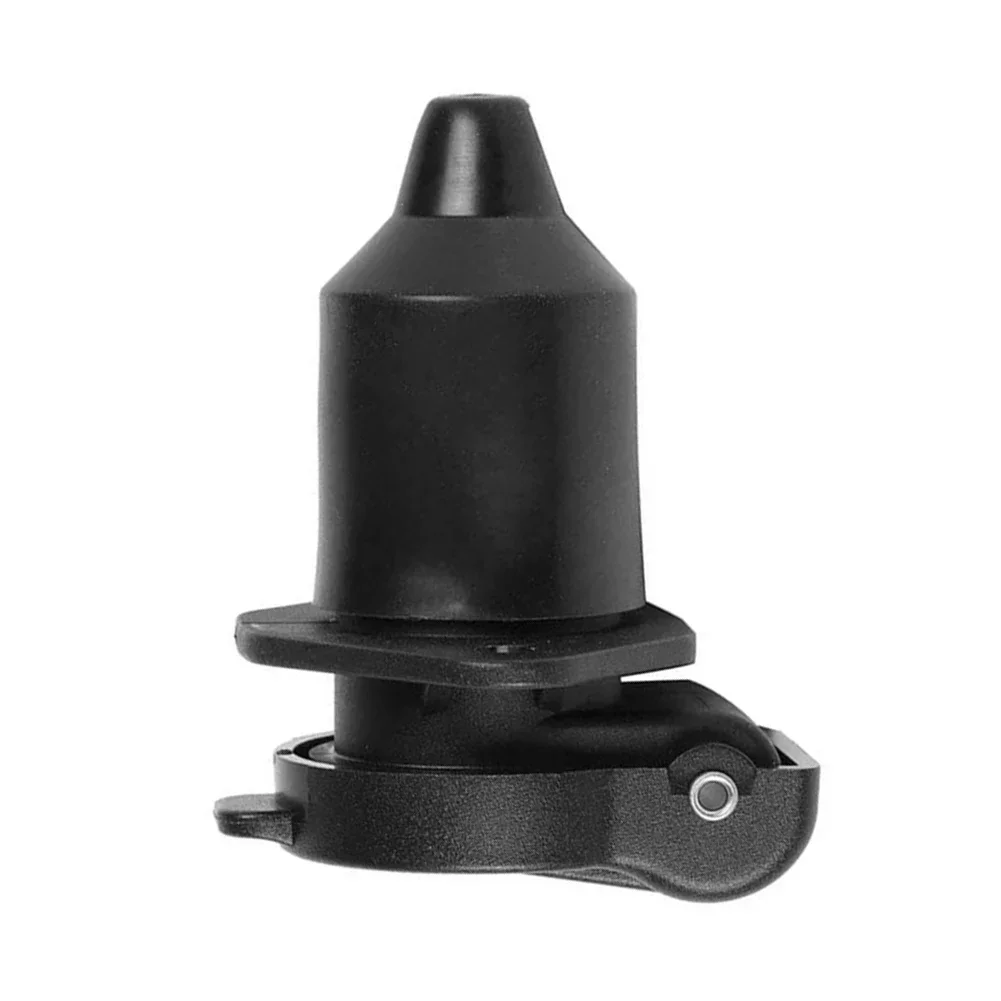 Socket 3-hole Socket 3 Socket Connector Truck Tractor 12V 12v 3 Pin Trailer Plug 12V Black Brand Plastic Truck Tractor