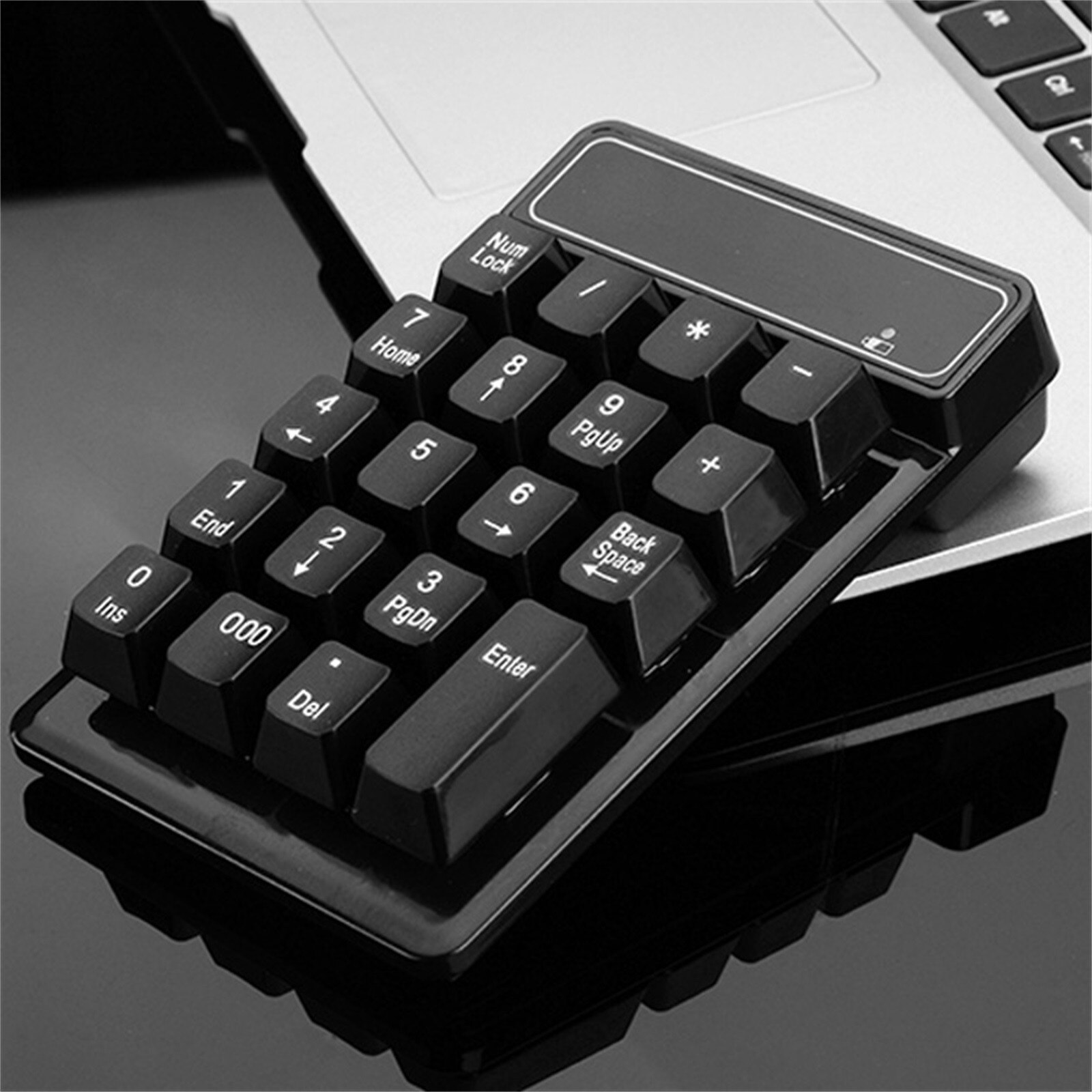 2.4G Wireless Numeric Keypad Bluetooth 4.0 Digital Keyboard Number Num Pad 19 Keys Numeric Keypad Portable