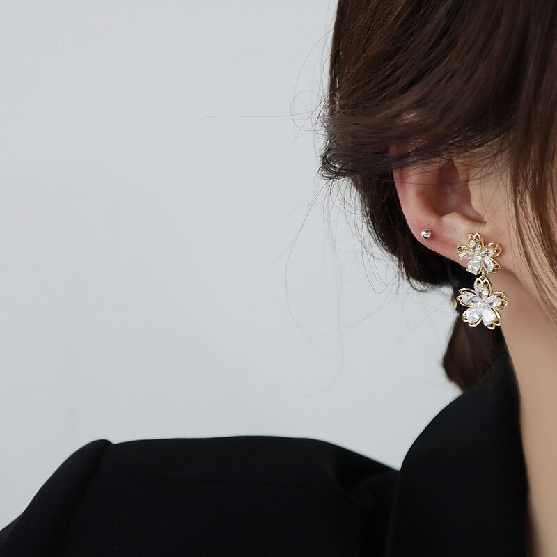 Super brillo de oro auténtico de 14k con doble flor para mujer, aretes ostentosos de circonia cúbica AAA, pendiente de tuerca, joyería de boda, colgante
