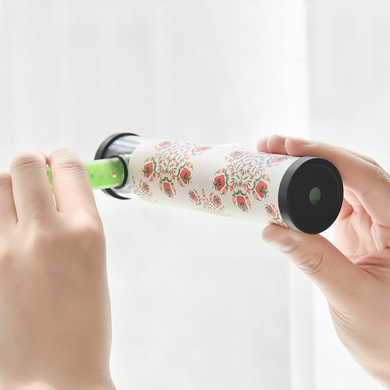 Variety of cartoon small fresh acrylic quicksand kaleidoscope educational toys