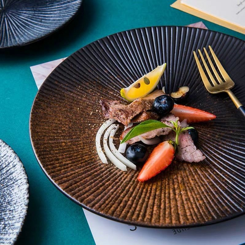 Japonais moderne en céramique assiette Steak alimentaire assiette ménage repas Snack plat haut de gamme porcelaine ensemble de vaisselle