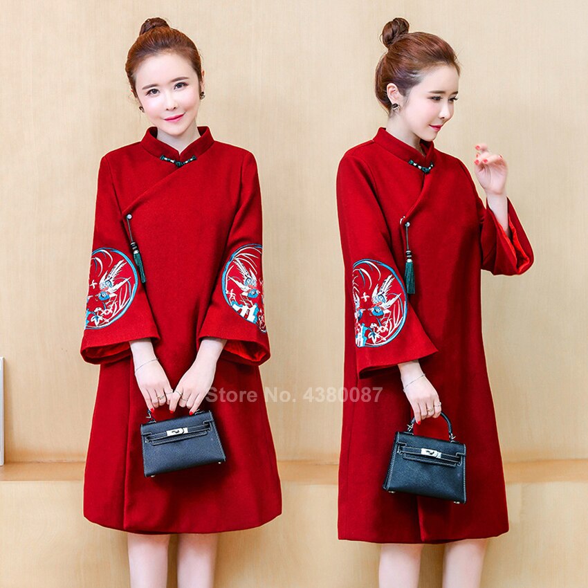 Women Winter Coat Traditional Chinese Clothing Winter Thick Cheongsam Dress Crane Embroidery Vintage Wool Qipao Year