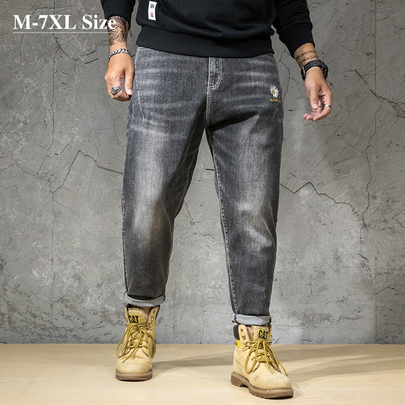 Plus Größe 5XL 6XL 7XL Herrenmode Pluderhosen Jeans Kleine Gänseblümchen Stickerei verlieren und lässig strecken Denim Hosen Männlichen Kleidung