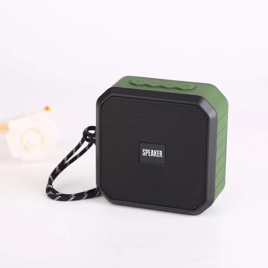 ZK30 Outdoor Waterdichte Draagbare Bluetooth Speaker Draadloze Kolom Luidspreker Ondersteuning Tf Card Badkamer Auto Subwoofer: Green