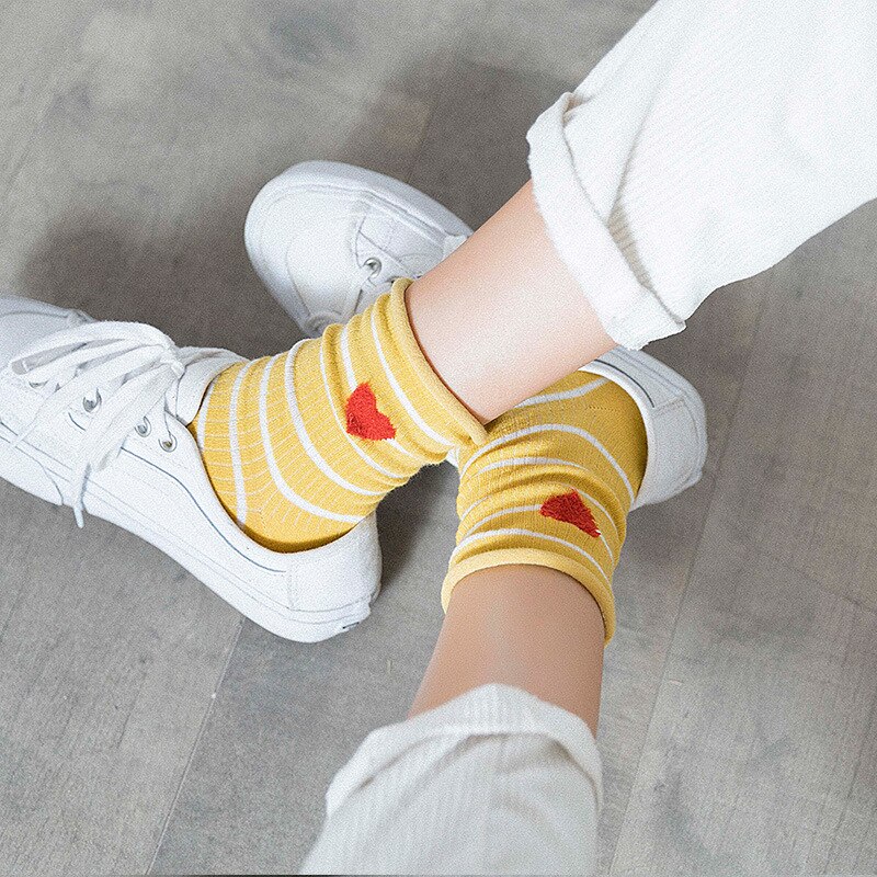 Autumn Winter Soft Cotton Striped Love Heart Women Socks Curling Piled Literary Loose Tube Japanese Kawaii Cute Socks