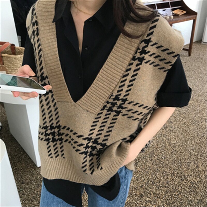 Knit Sweater Vest Fall Classic Pattern Big V-neck Loose Pullover Waistcoat Preppy Style Sweater Sleeveless Women Tops: Khaki