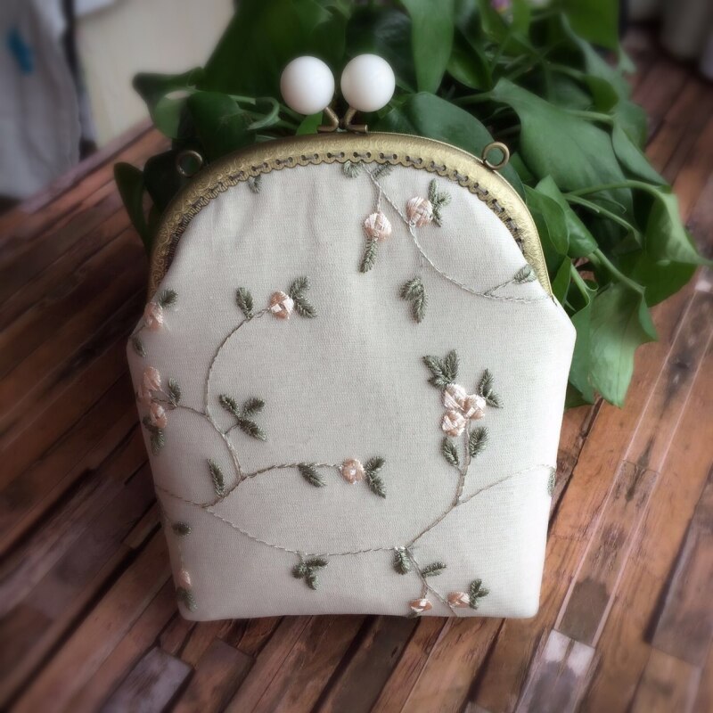 Diy dames kant bloemen kus gesp metalen frame handgemaakte mobiele telefoon schoudertas materiaal of afgewerkt 23.5 x 17 x 6cm