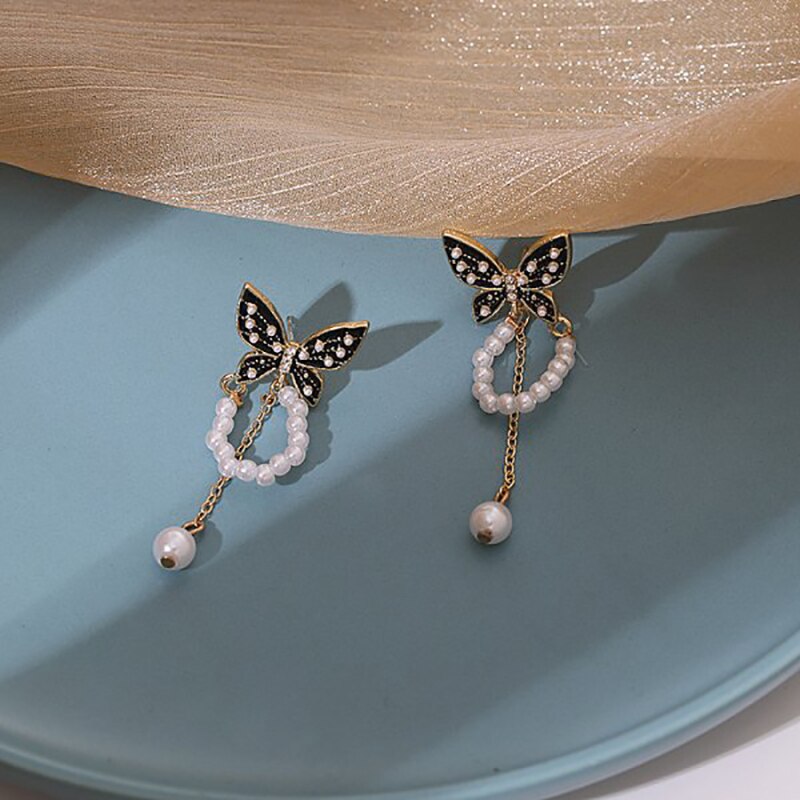Punk Stijl Vloeibare Vlinder Stud Earring Voor Vrouw Cool Metalen Vlinder Oorbellen Y2K Esthetische Sieraden Party: ER22Y0261