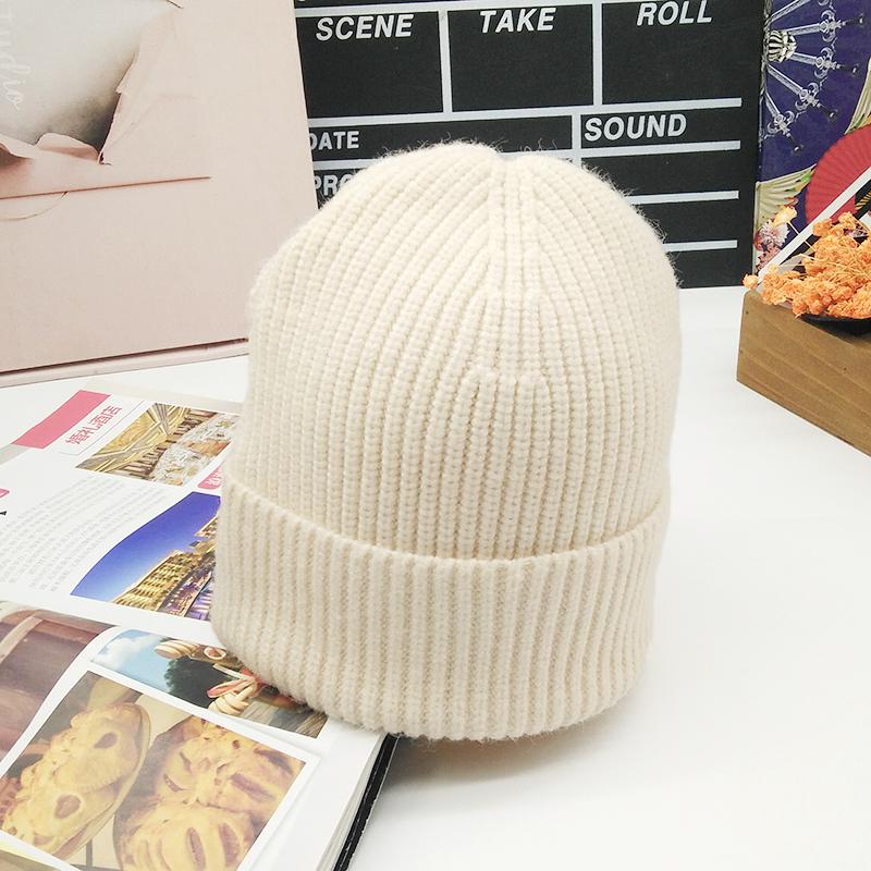 COKK Wollen Muts - Effen Patroon - Warme Wintermuts voor Dames - Casual, Skiën, Wandelen: Beige