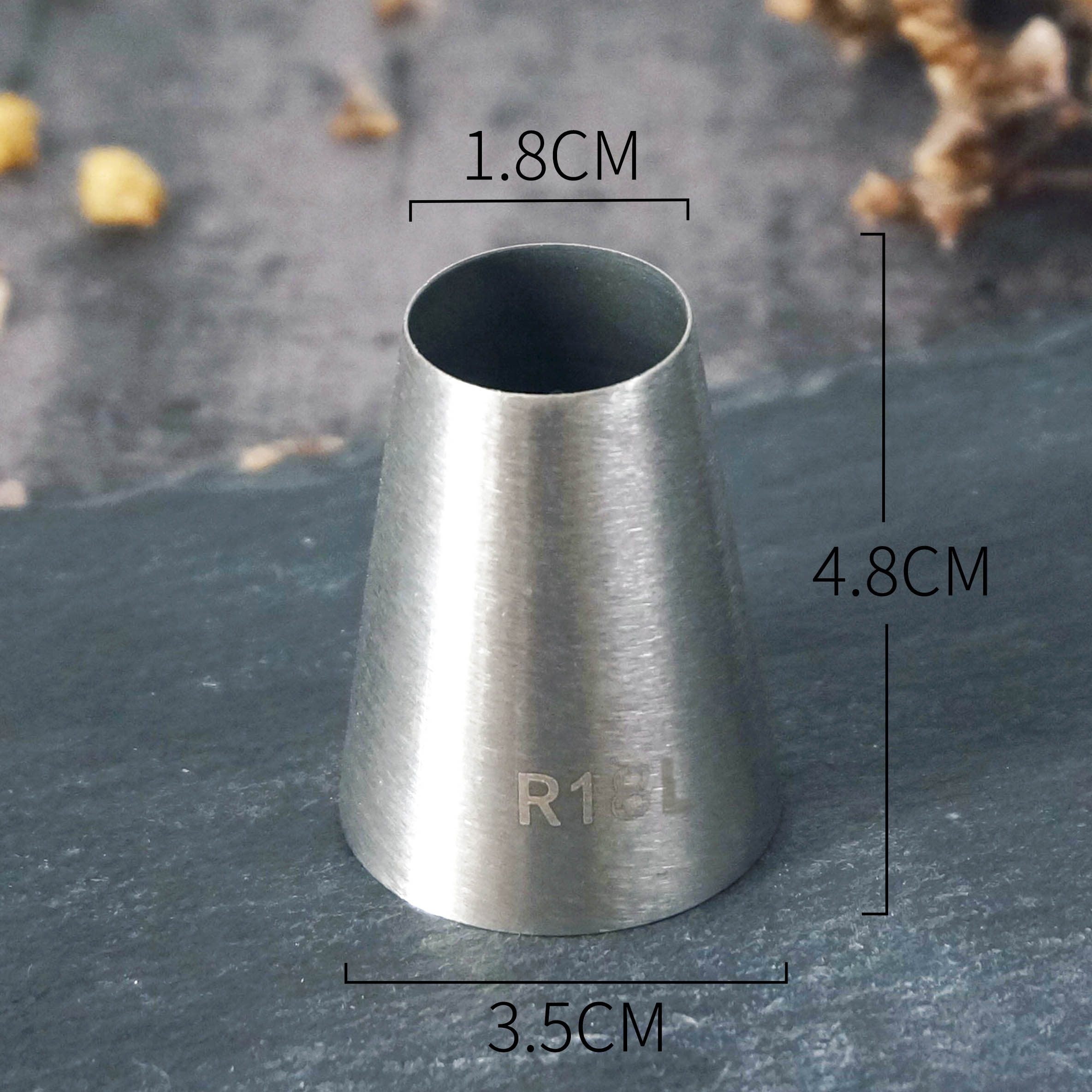 # Boquilla redonda de gran tamaño R16L R18L R22L, herramientas de pastelería para crema y pasteles, puntas de glaseado de acero inoxidable para decoración de magdalenas: Chocolate