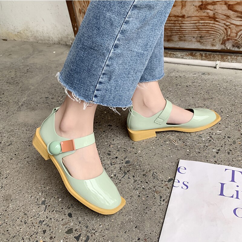 Sommar läder lägenheter kvinnor loafers komfort oxford skor kvinnor casual vit grön gul kvinna lägenheter