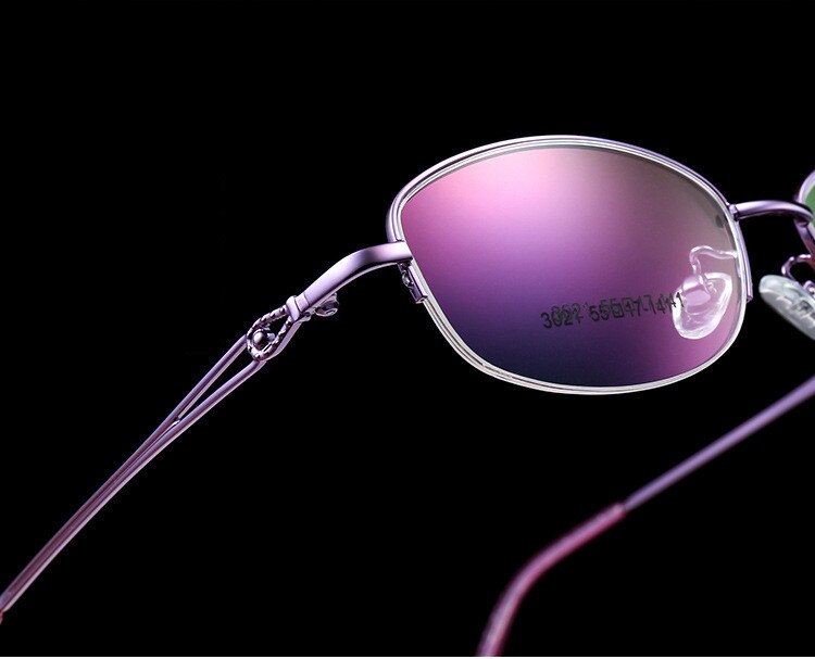 Gafas ópticas de aleación de titanio para mujer, montura ultraligera para miopía, gafas de medio borde