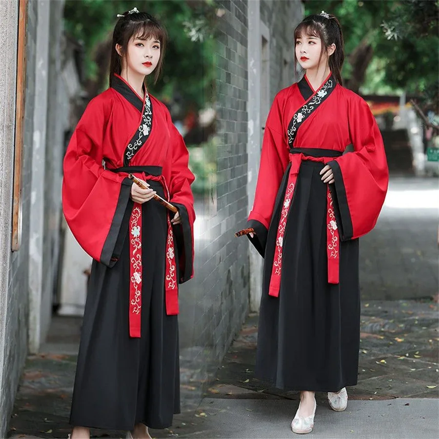 Robe Hanfu de style chinois, martilles d'arts de broderie, olympiques de cosplay de danse, kimono noir blanc rouge, prairie
