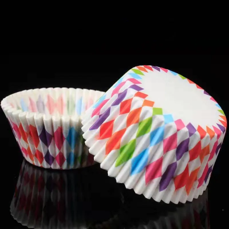 100 Stück Regenbogen Kuchen Papier Futter Tasse Kuchen Deckel Backform Muffin Kasten Tasse Gebäck Dekoration Werkzeug Küchen zubehör: Licht Gelb