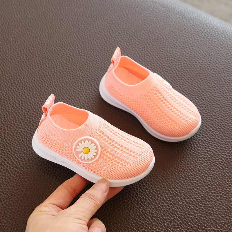 Peuterschoenen zachte onderkant babyjongen meisje sport kleine kinderen ademende air mesh schoenen bloem madeliefje geweven schoenen lente dun: Roze / 21---14.5cm